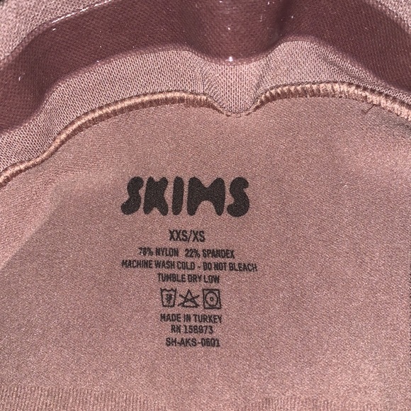 Skims SCULPTING SHORT NWOT XXS/XS taupe mid thigh seamless - Picture 3 of 3
